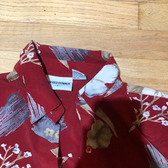 Red floral button up blouse - Picture 2 of 3